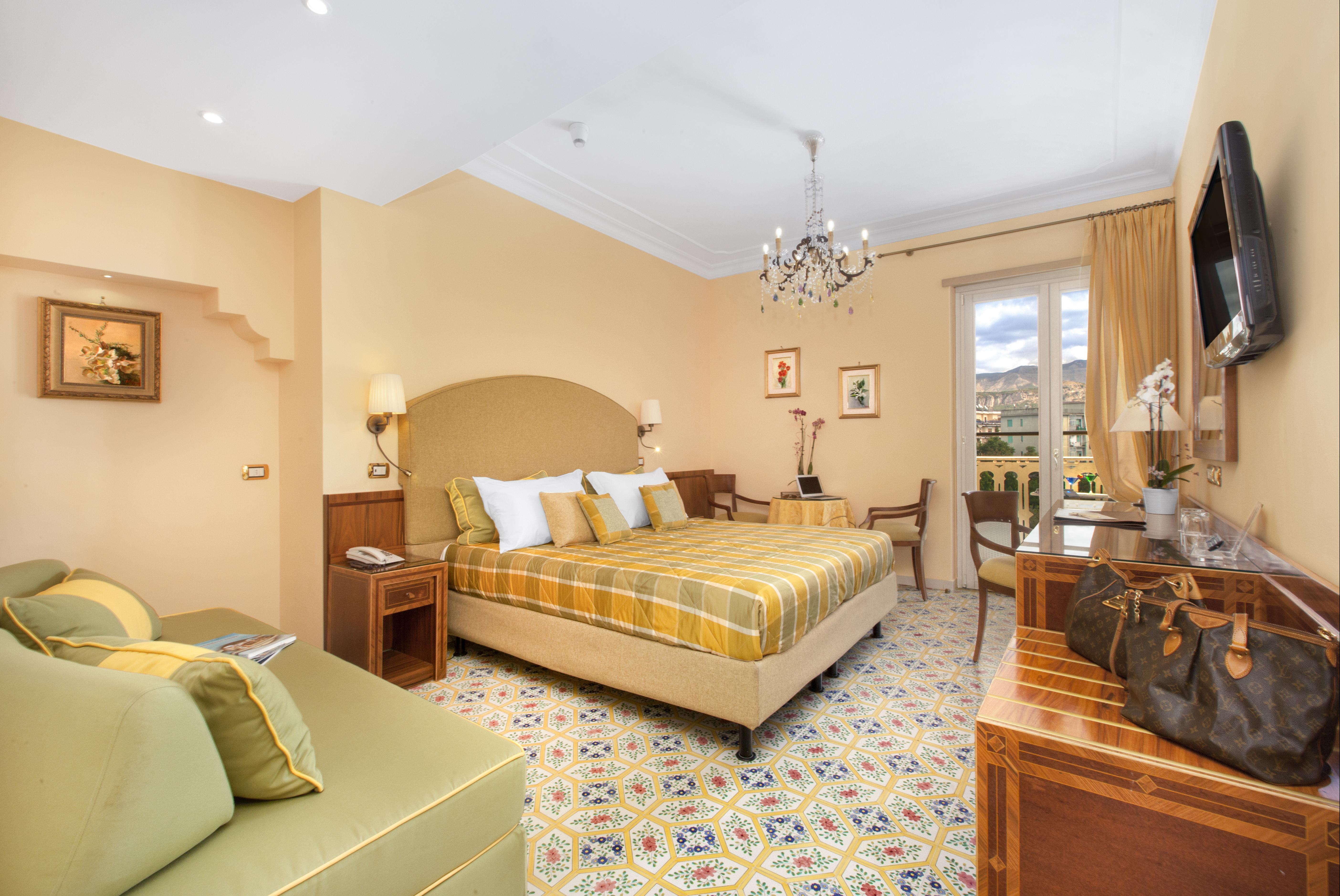 Hotel Antiche Mura Sorrento Luaran gambar