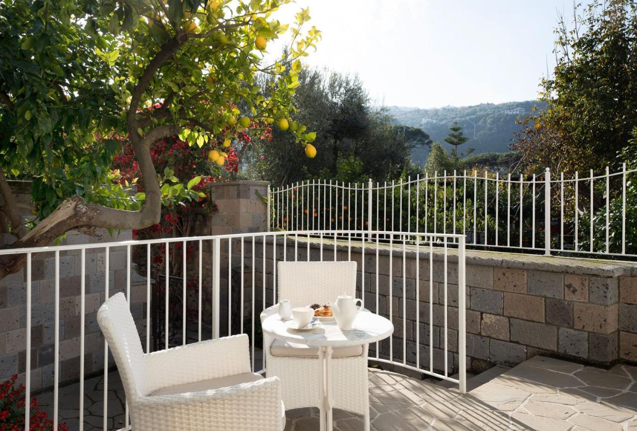 Hotel Antiche Mura Sorrento Luaran gambar