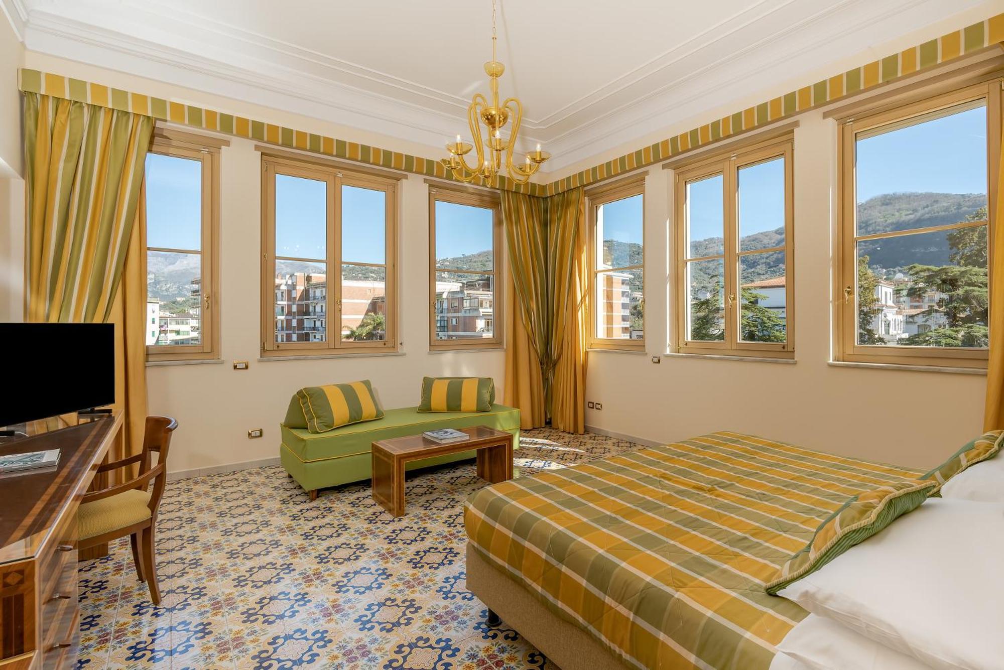 Hotel Antiche Mura Sorrento Luaran gambar