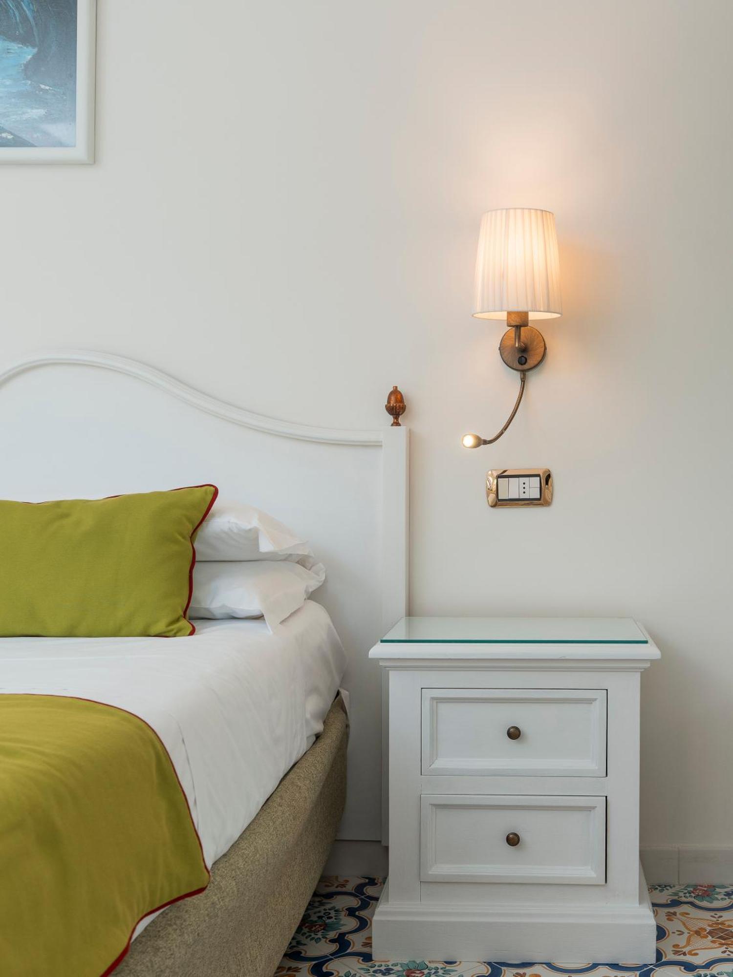 Hotel Antiche Mura Sorrento Luaran gambar