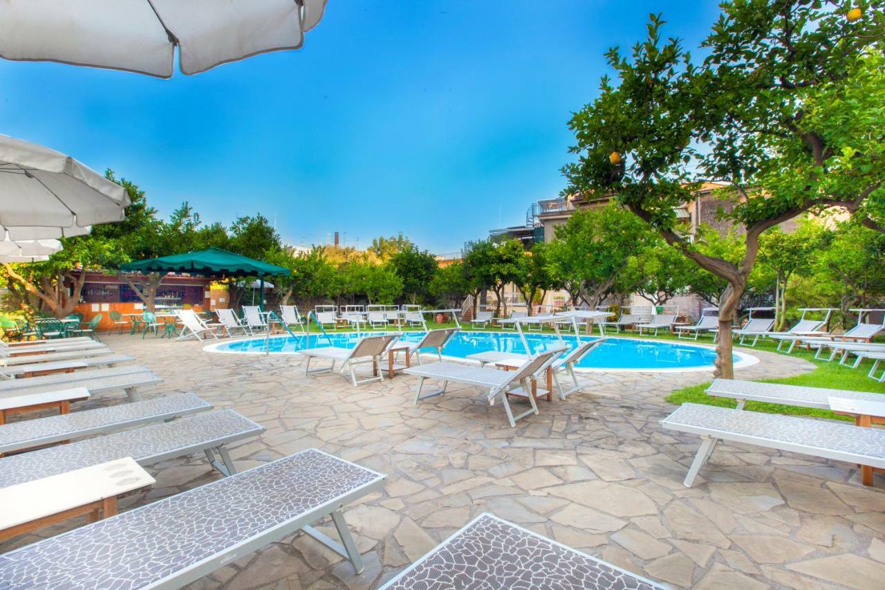 Hotel Antiche Mura Sorrento Luaran gambar