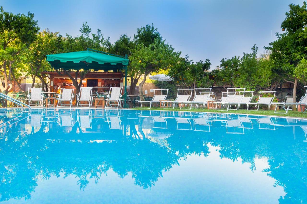 Hotel Antiche Mura Sorrento Luaran gambar
