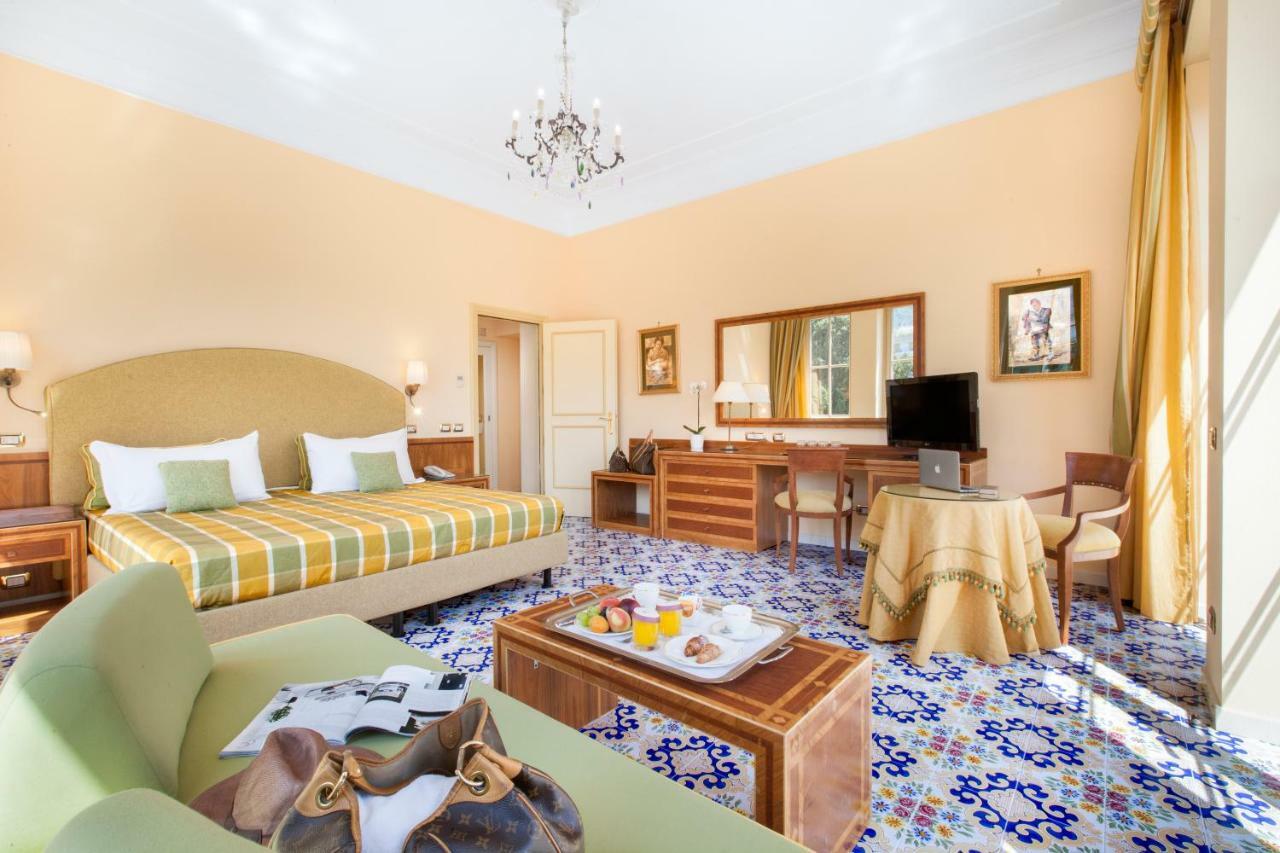 Hotel Antiche Mura Sorrento Luaran gambar